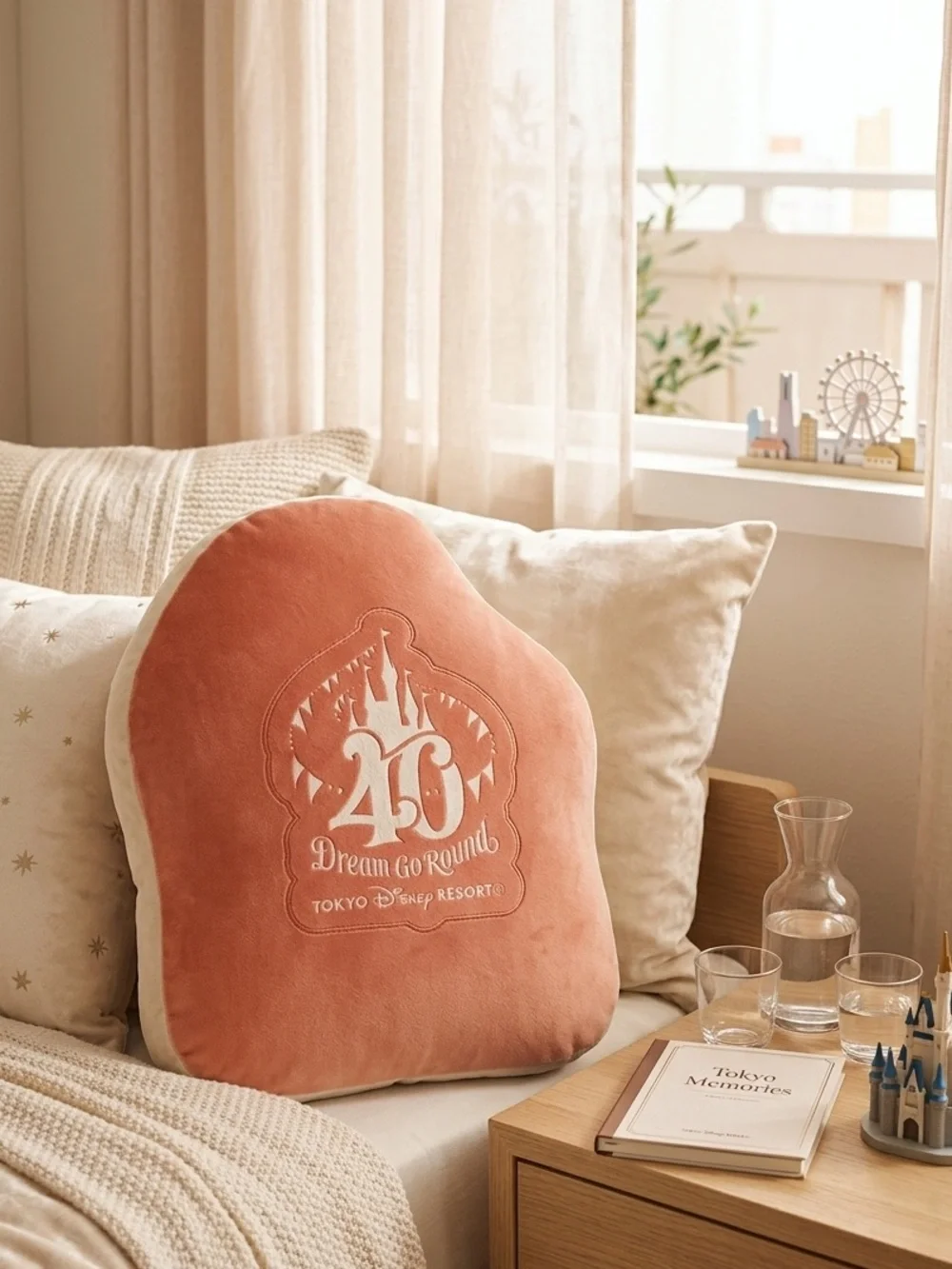 Tokyo Disney Resort 40th Anniversary Minnie Mouse Dream Go Round Plush Pillow